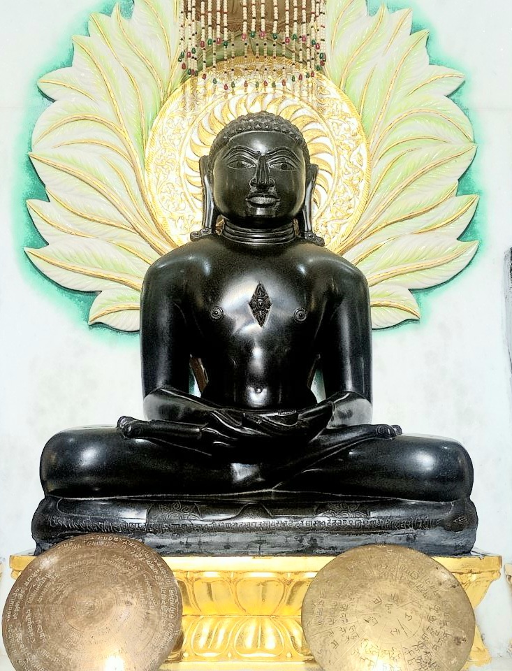 The royal lineage of the second Tirthankara